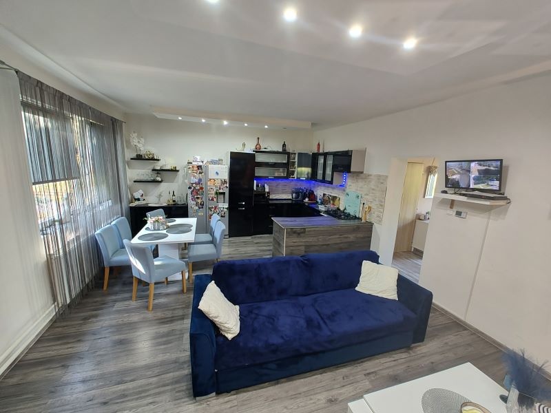 Na predaj rodinný dom po rekonštrukcii - 11