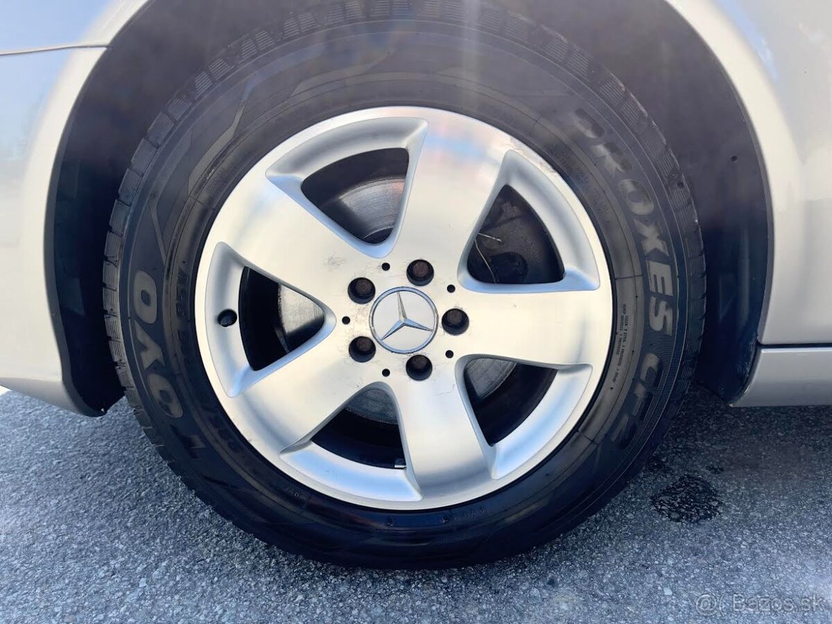 Mercedes E 280 CDI 4MATIC - 11