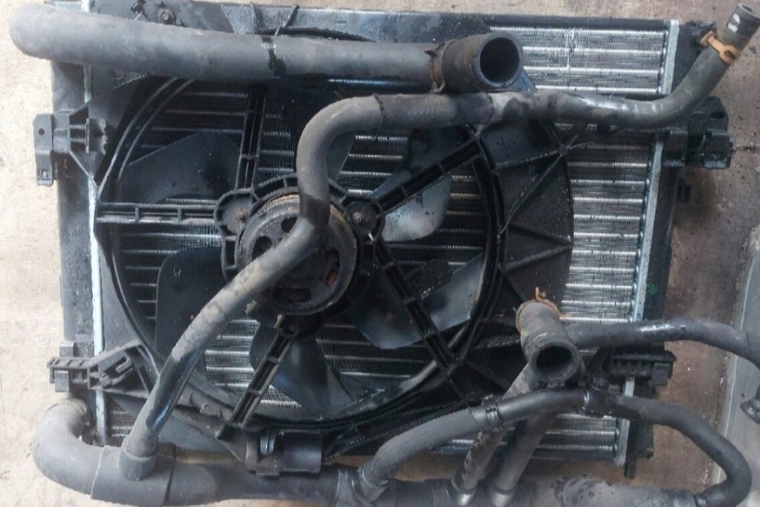 Renault trafic vivaro 1.9 dci 74kw Vivaro - 11