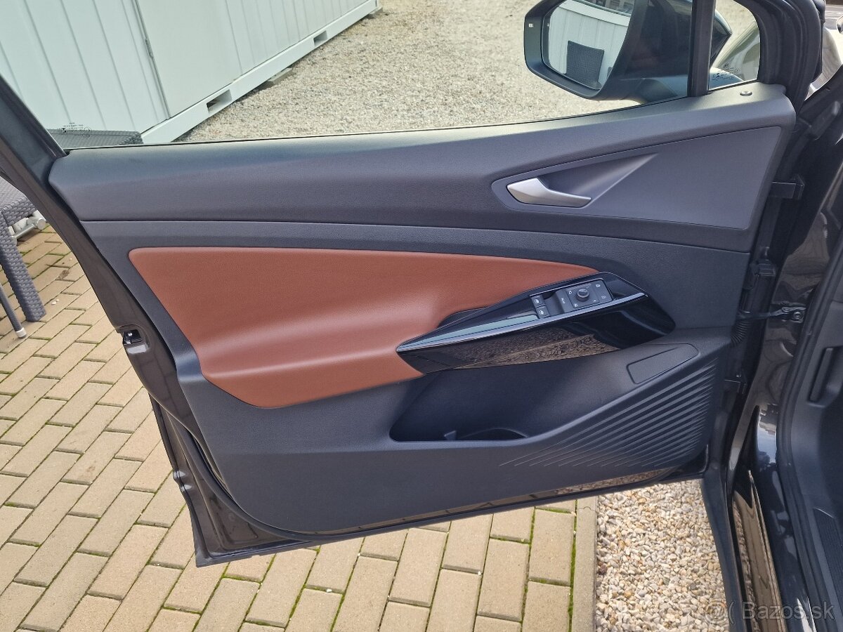 VOLKSWAGEN ID.4 PERFORMANCE UPGRADE, 77KWH, 1ST - 11