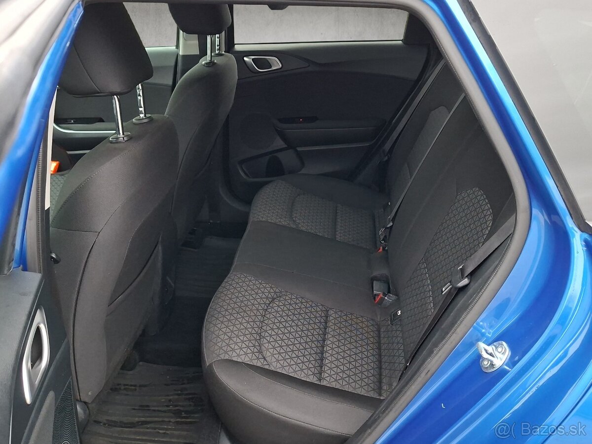 Kia CEED SW 1,5 T-GDi M6 SILVER+SILVER PACK 103kW/140k - 11