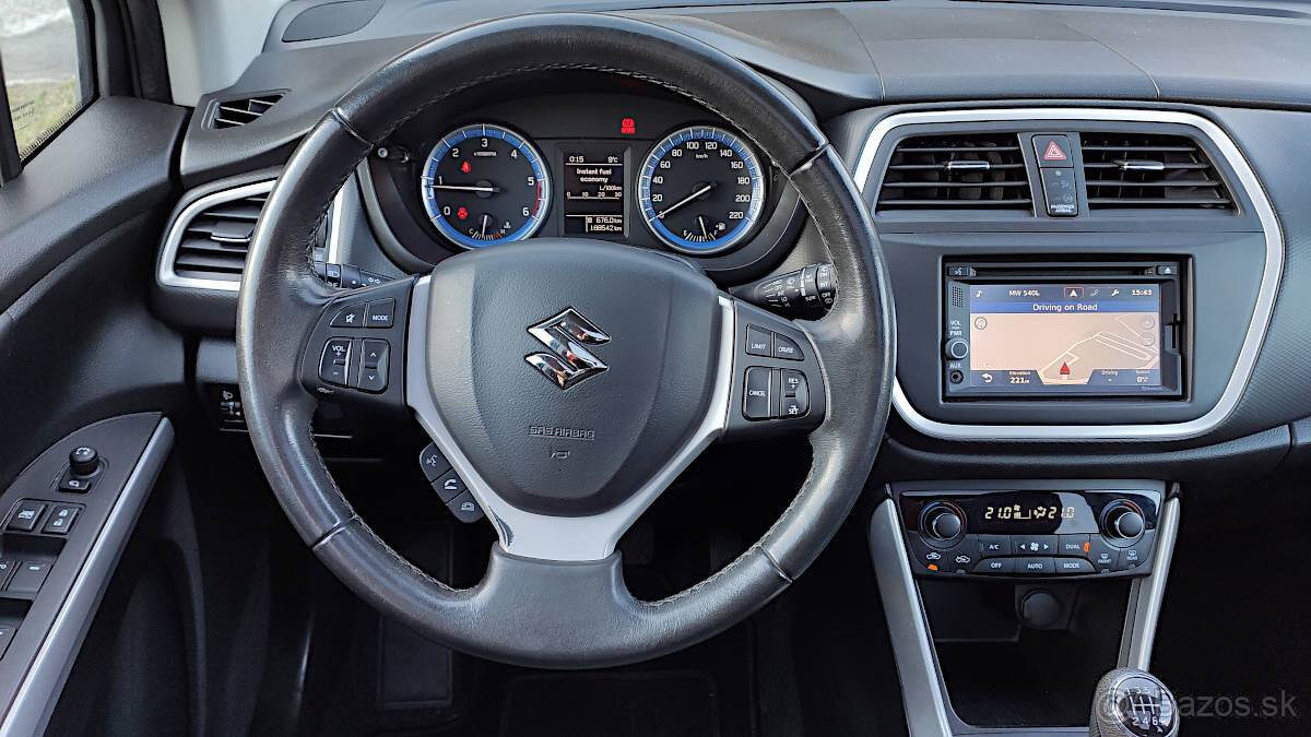 Suzuki SX4 S-Cross 1.6 DDiS - 11