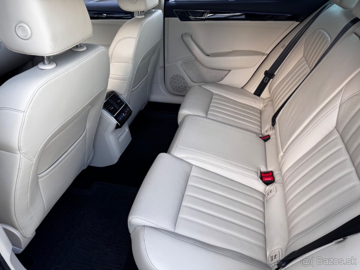 Škoda Superb 2.0 TDI SCR Laurin Klement 4x4 DSG - 11