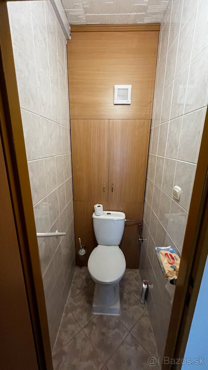 Predaj: 4 izbový priestranný byt s vlastným kúrením - 11