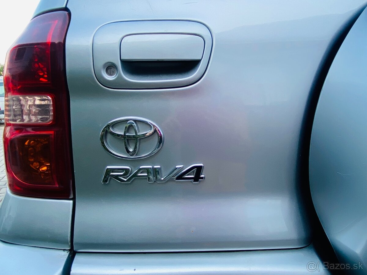 TOYOTA RAV 4 4x4 - 11