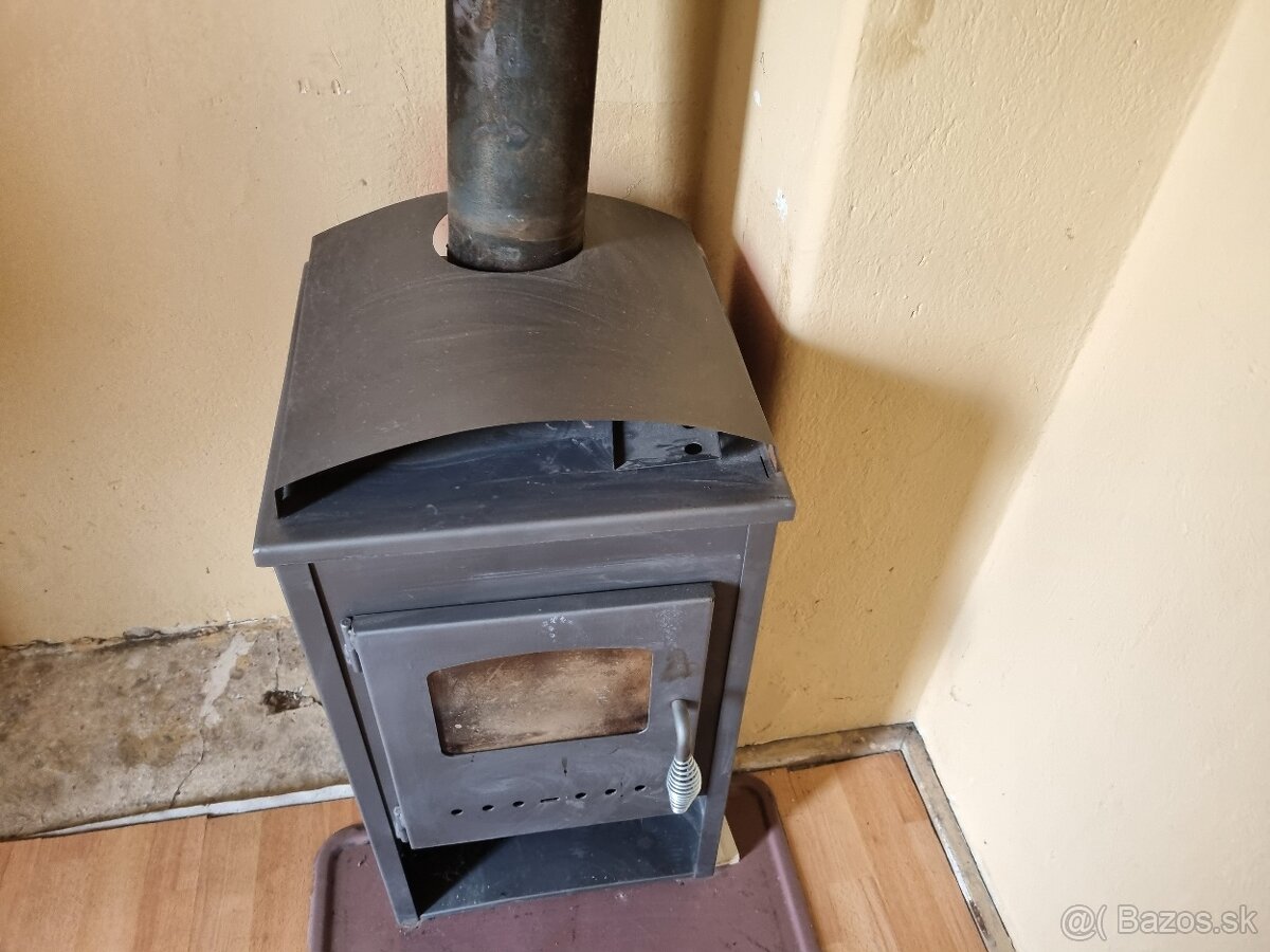 Trojizbový rodinný dom v obci Čakanovce - 11