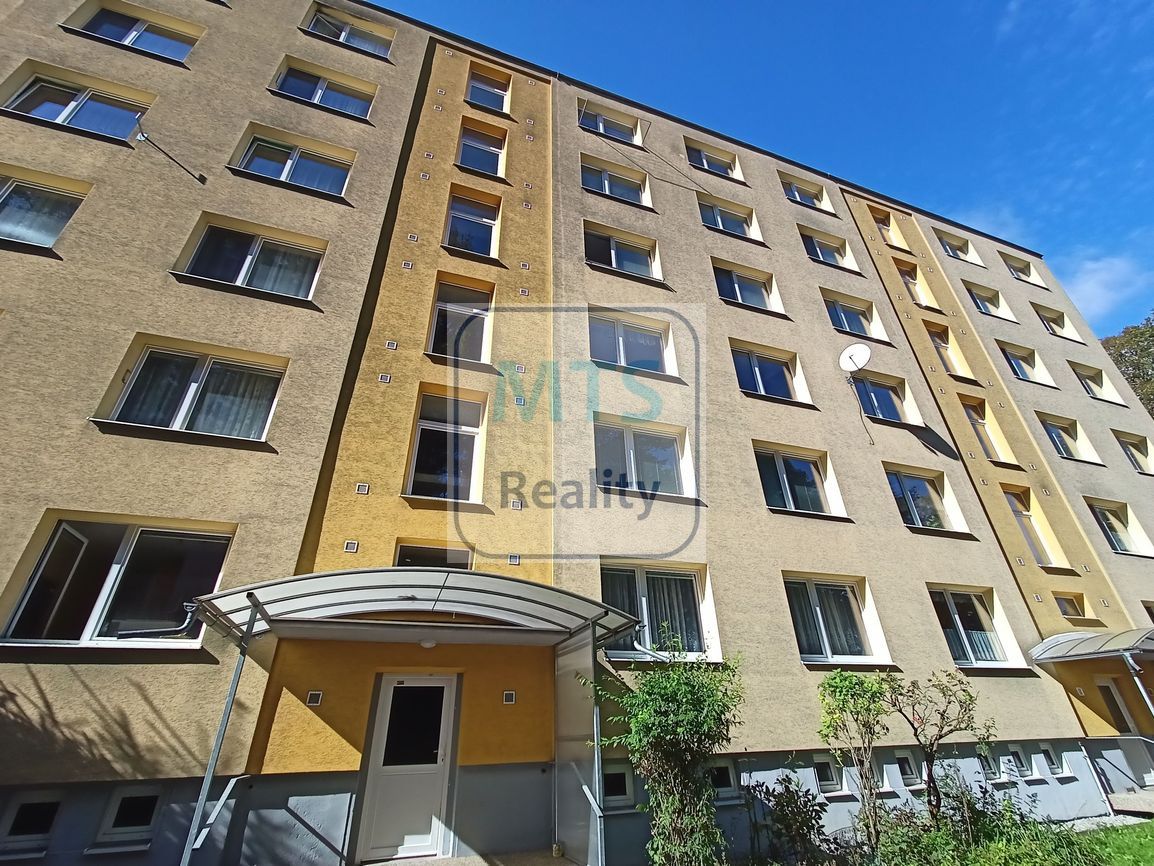 Veľký 2 izbový byt na Severe na predaj - 11