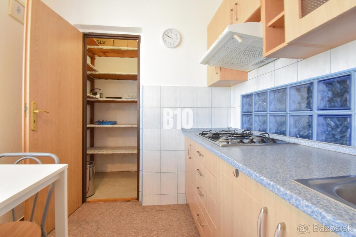 2 izbový byt, Hlinská - 11