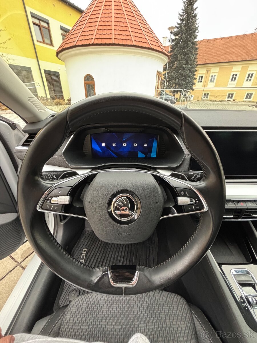 Škoda Octavia 4 Combi 2.0 TDI DSG Matrix Tažné - 11