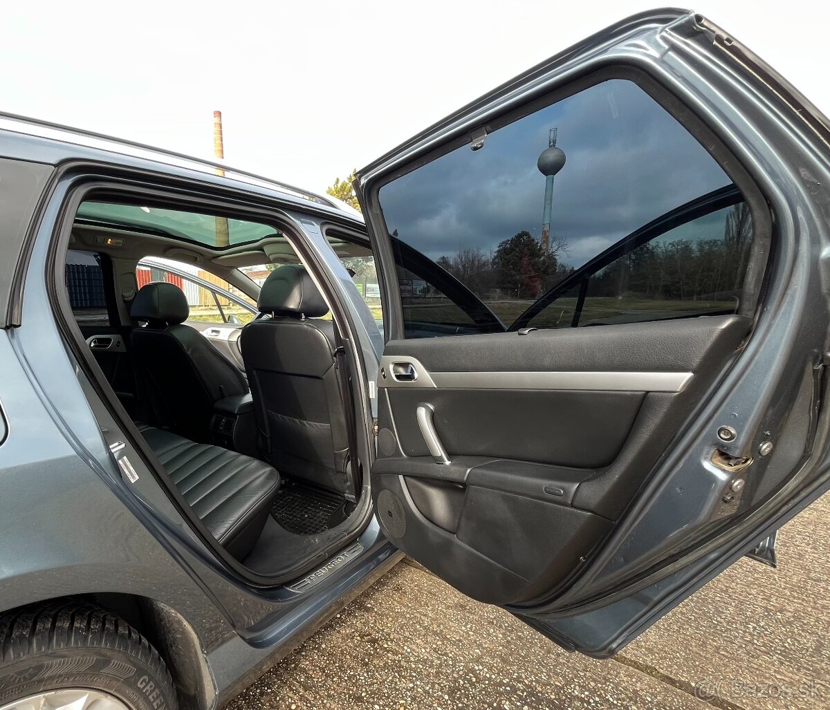 Peugeot 407SW 2,0HDi 100kW M6 - 11
