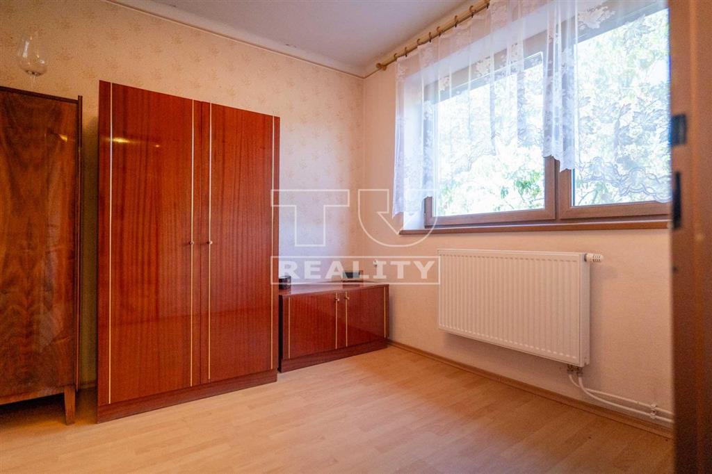 Rezervované Na predaj 4 izbový rodinný dom Malé... - 11