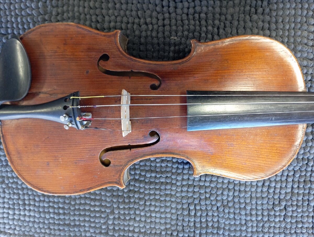 Husle 4/4, r.1885 - 11
