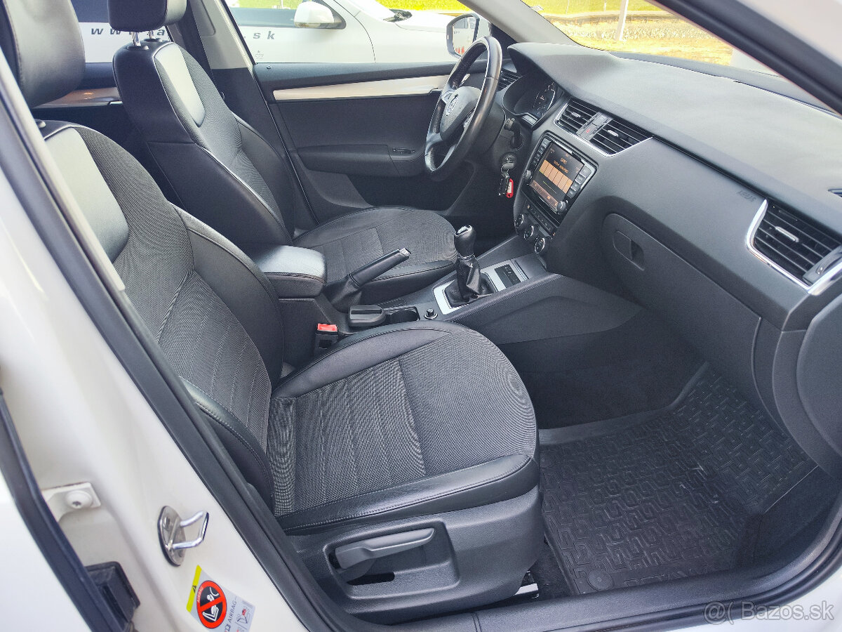 Škoda Octavia Combi 2.0 TDI Elegance/Style - 11