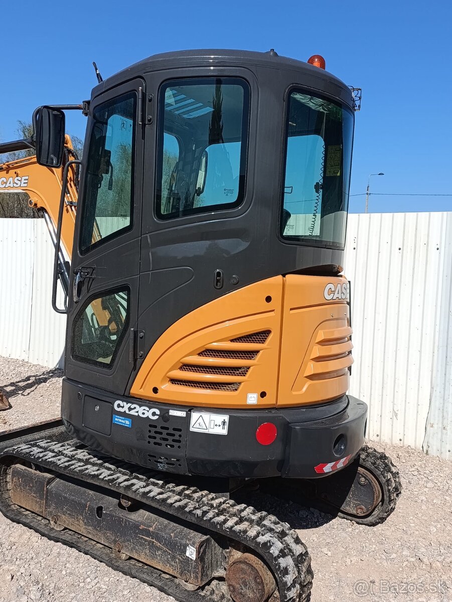 Pásový minibagr CASE CX 26C - 11