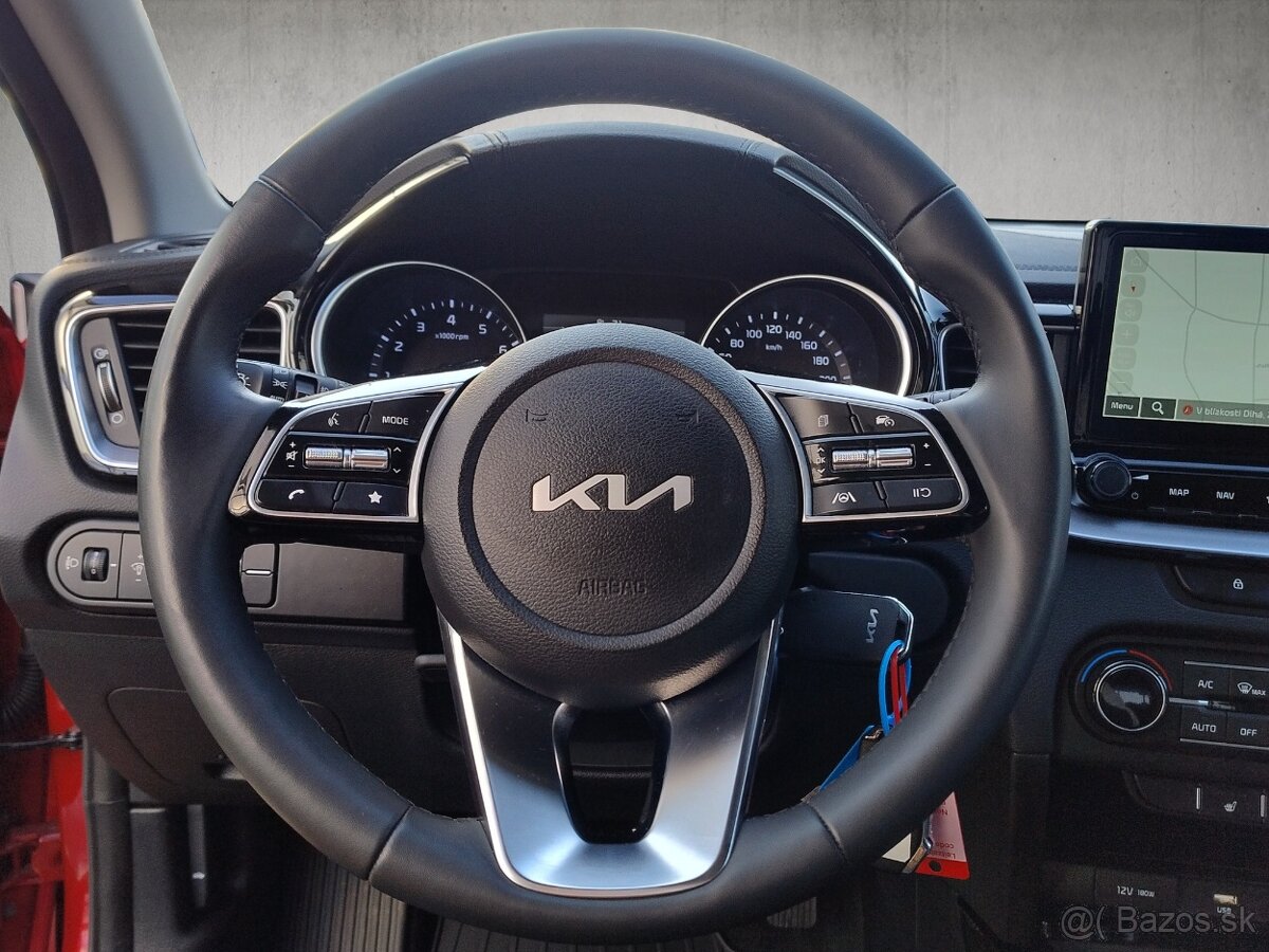 Predám KIA Ceed SW, 1,5T-GDi, M6 - 11