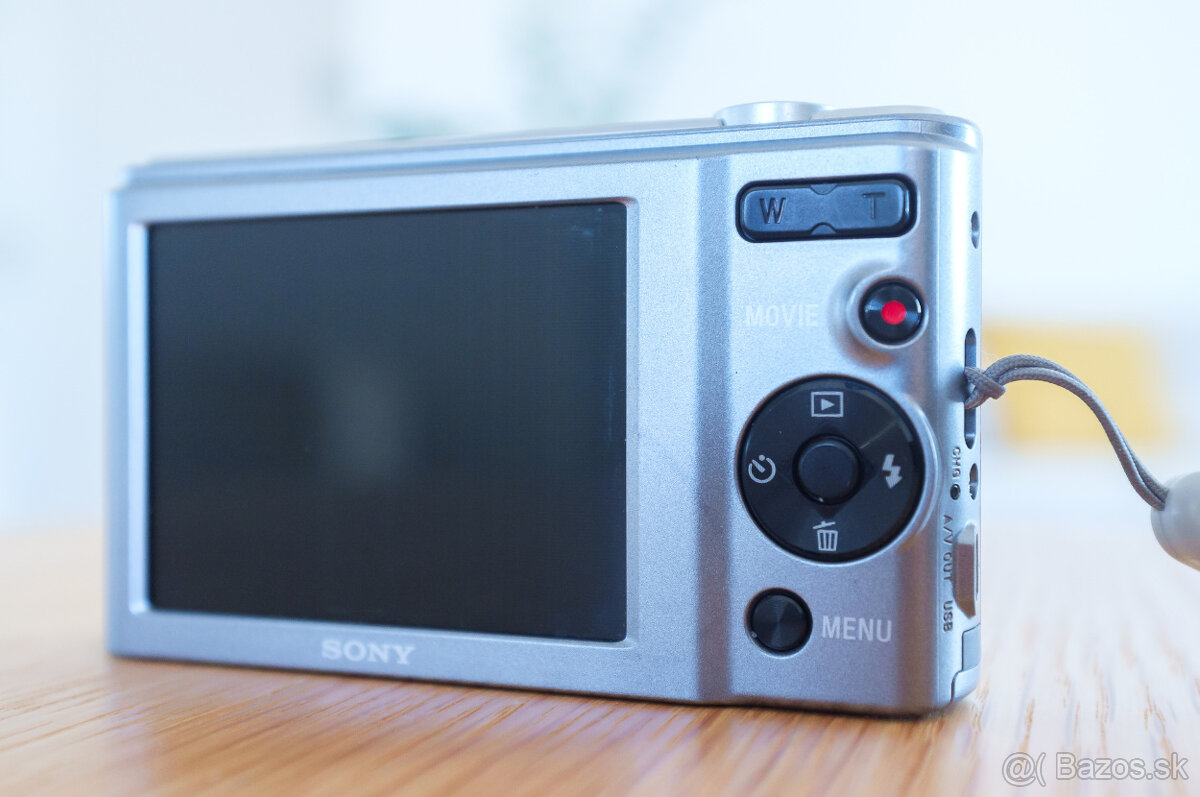 Sony Cyber-shot DSC-W810 šedý - 11