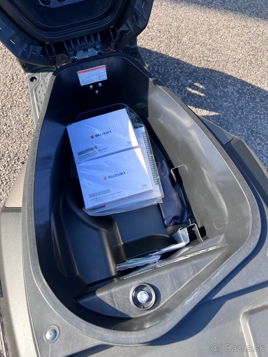 SUZUKI AVENIS 125 - 11