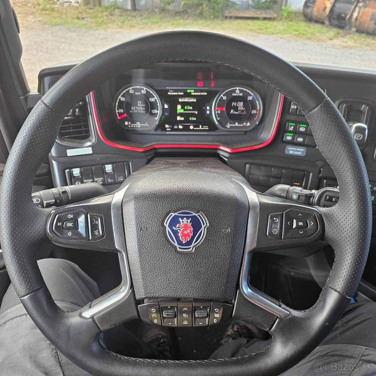 SCANIA R580 6x4 Lesovoz - 11