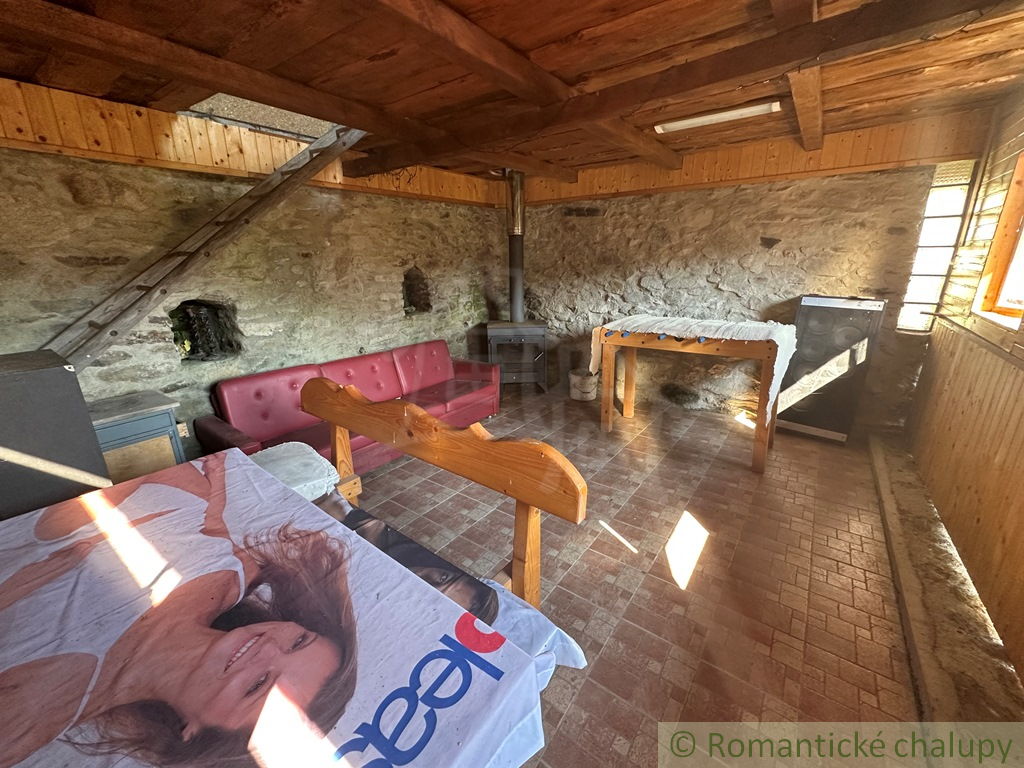 Chalupa v horskej obci Krokava - 11