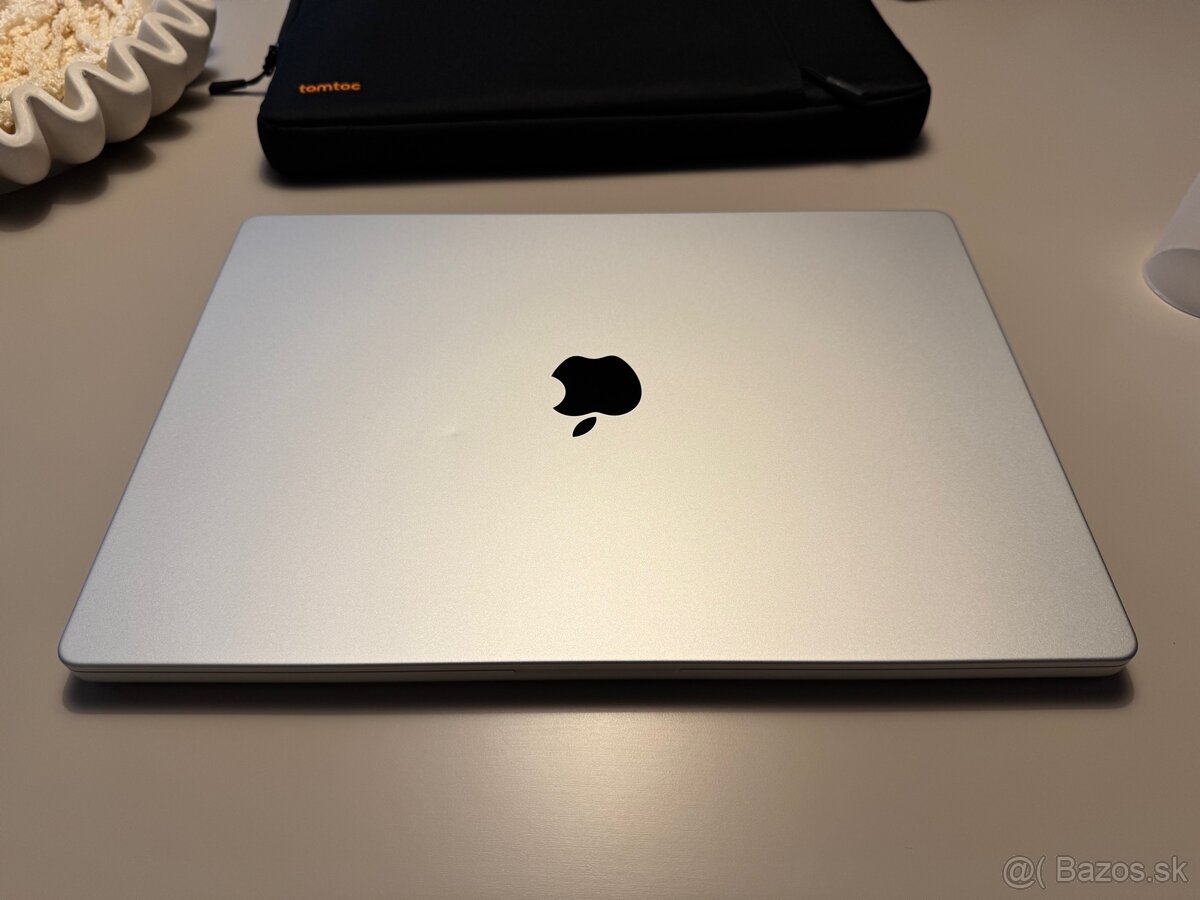  MacBook Pro 16” M1 Pro Silver (2021) - 11