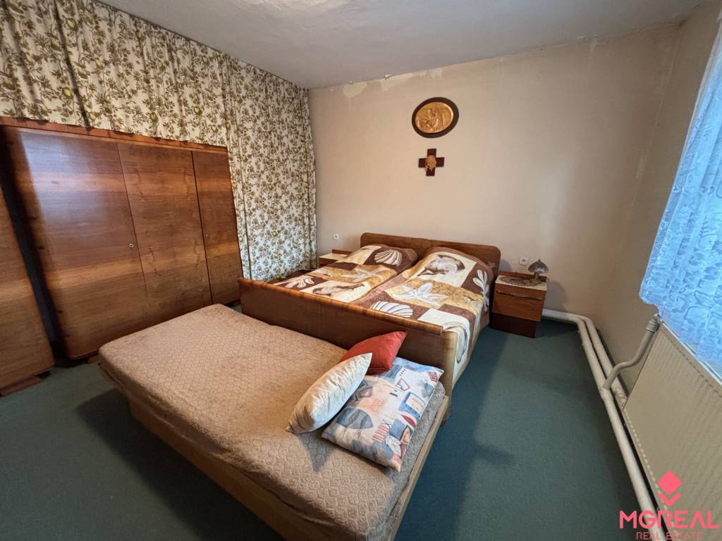 Zachovalý rodinný dom Kamanová - 11