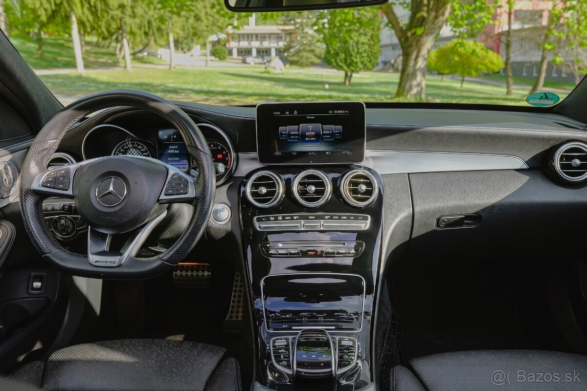 Mercedes C43 AMG FULL VYBAVA - 11