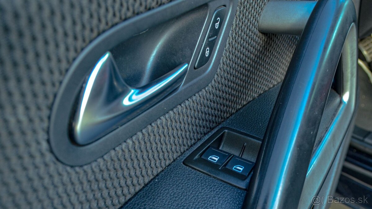 Volkswagen Scirocco TDI R-Line DSG - 11