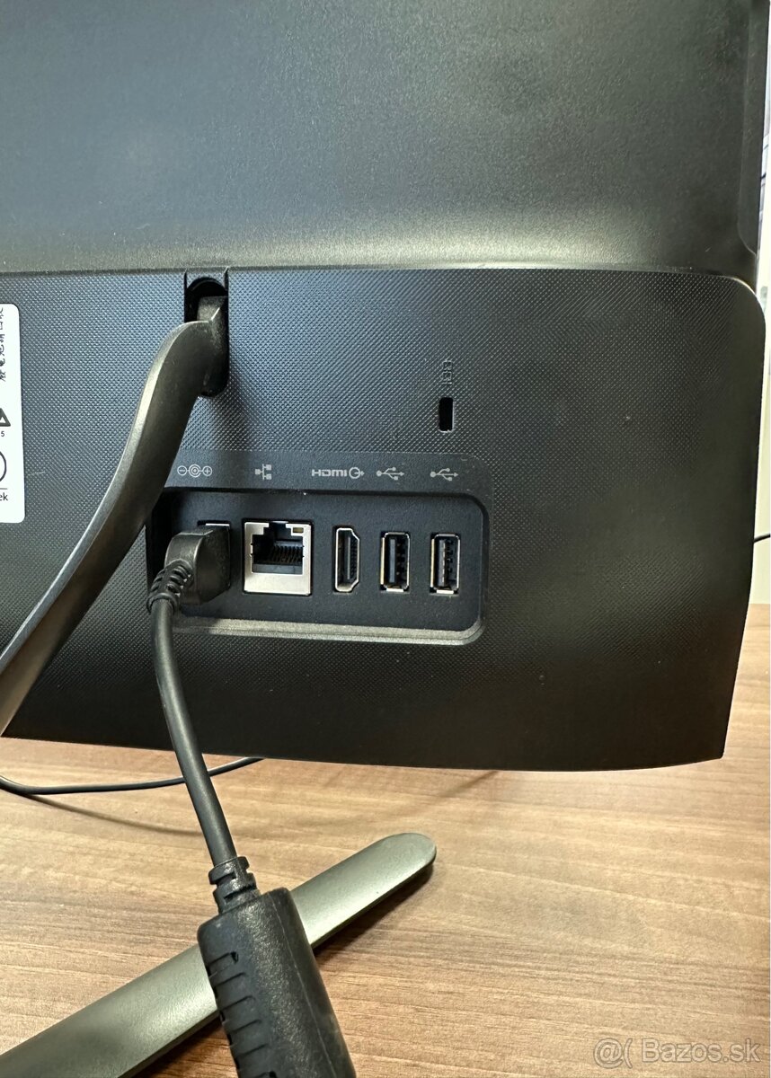 Lenovo All on One IdeCentre 300-20ISH - 11