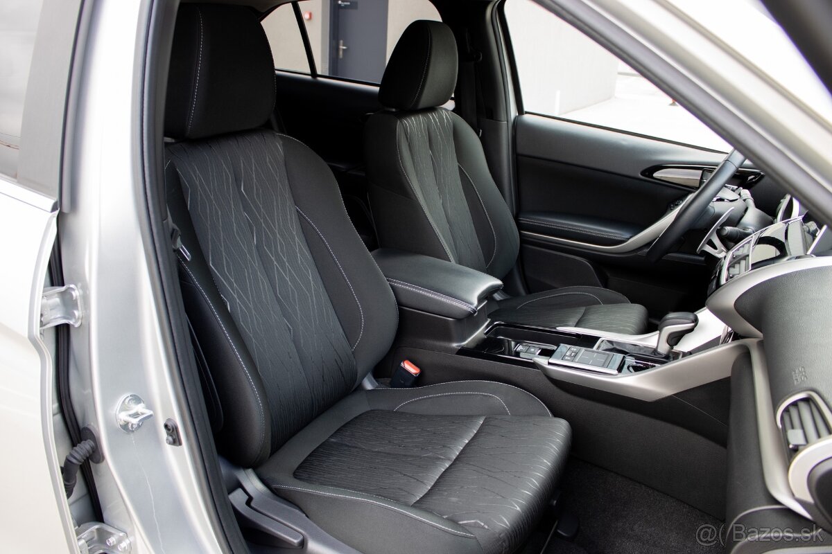 Mitsubishi Eclipse Cross 1.5 Turbo MIVEC Intense A/T - 11