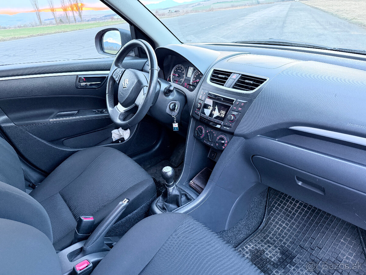 Suzuki Swift 1.2 69 kW - 11