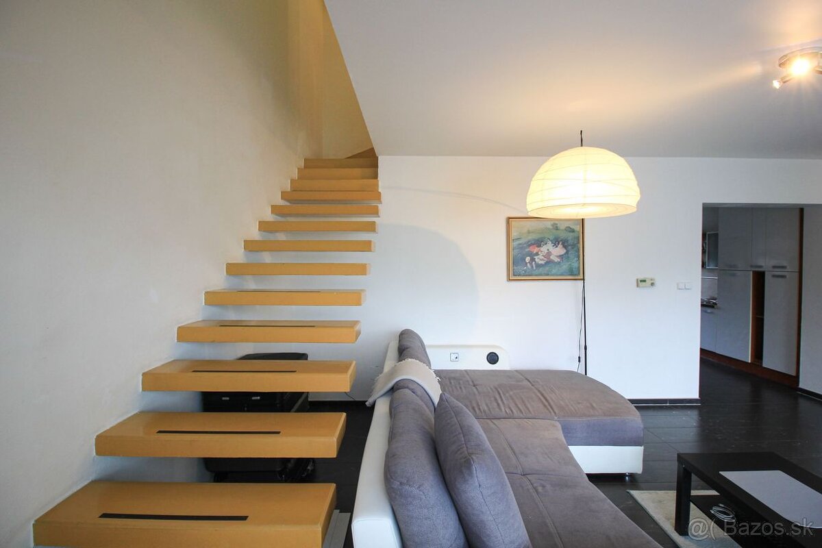 PREDAJ: Priestranný 3-izbový mezonet s terasou v atraktívnej - 11