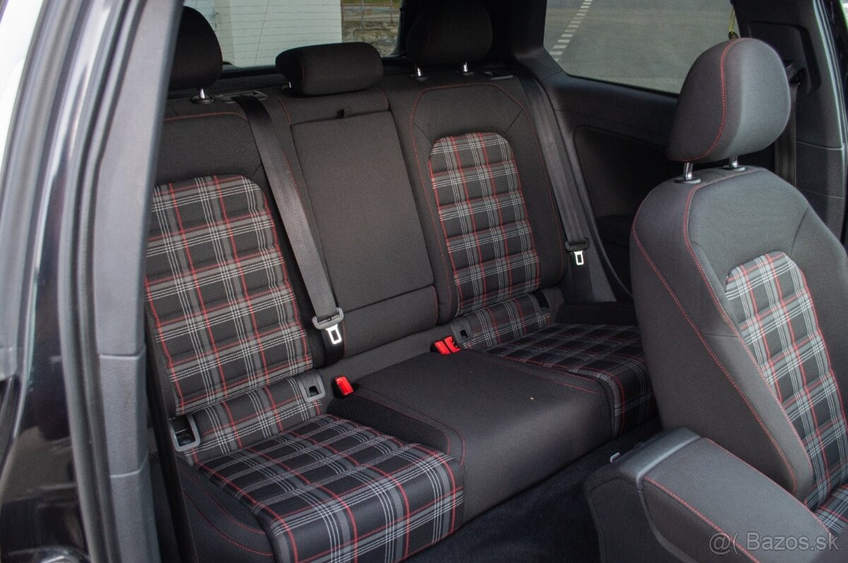 Volkswagen Golf GTI VII ( 7 ) - 11