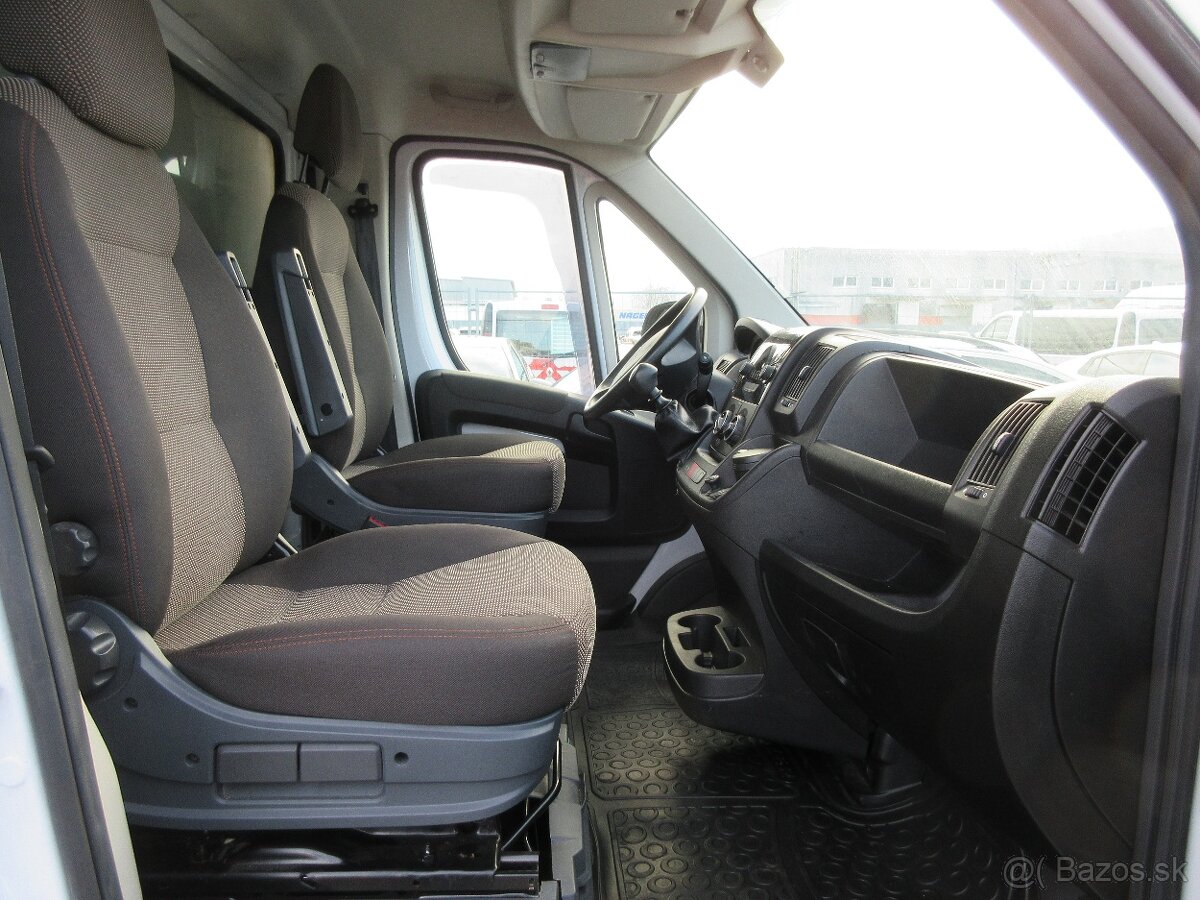 Peugeot Boxer 2.2 BlueHDi 165k odp. DPH - 11