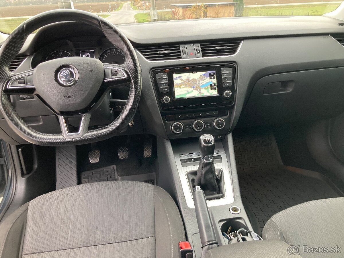 Škoda octavia 3 Combi 1.4 tsi 110 kW - 11