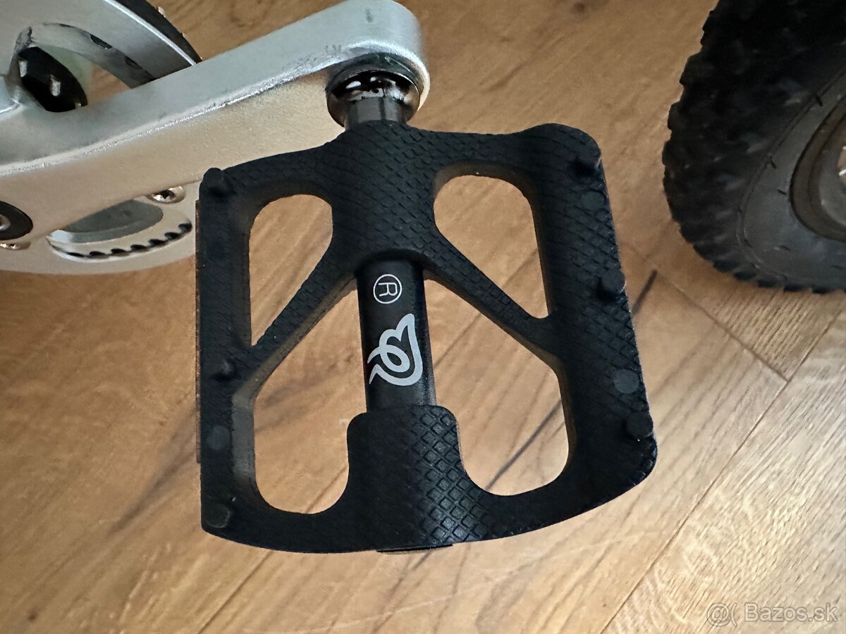 Early Rider Seeker X16 - 11