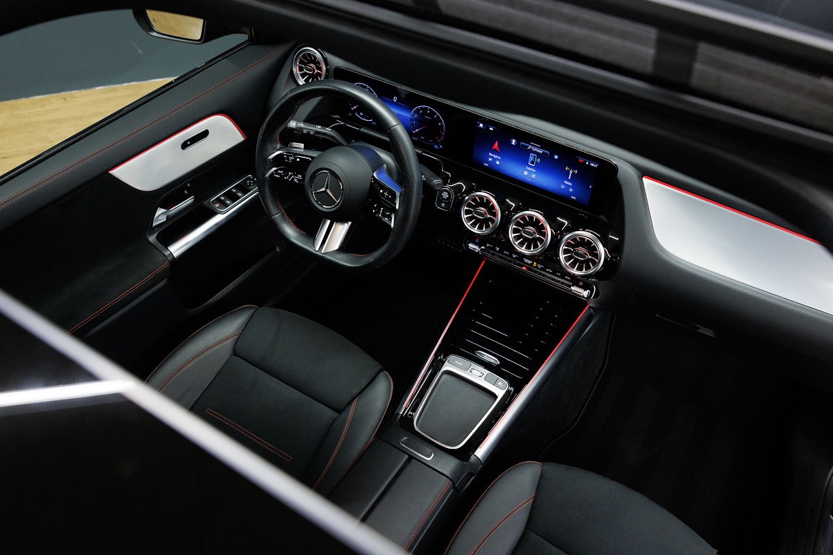 Mercedes-Benz GLA 200 AMG Line - 11