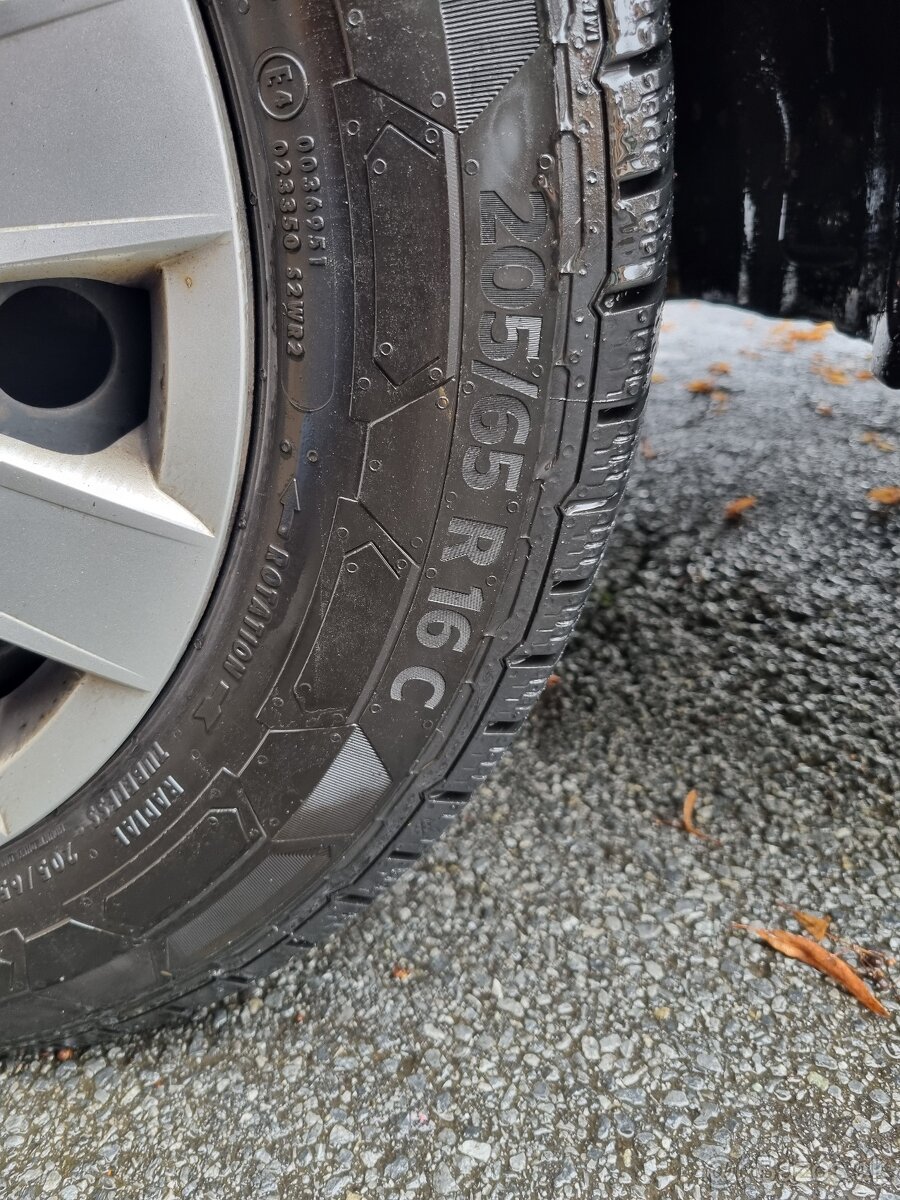 Predám Volkswagen transporter T6 - 11