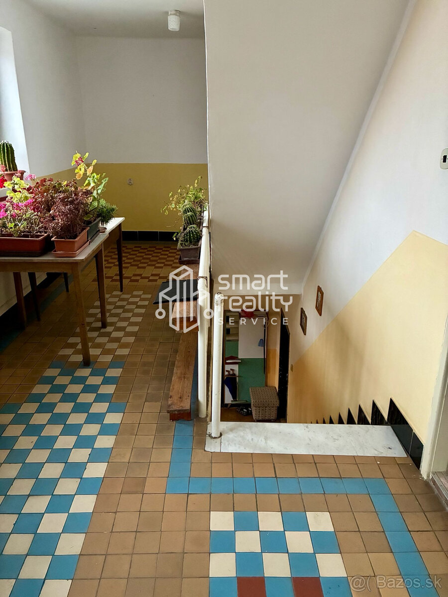 Dvojpodlažný rodinný dom Lovča - 11