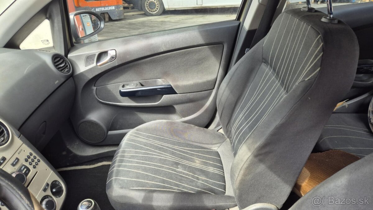 Opel Corsa D 1,2i 59kw kód motora: Z12XEP - 11