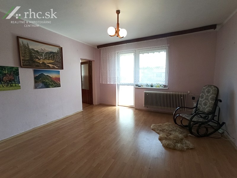 PRAKTICKÝ RODINNÝ DOM SO ZÁHRADOU - BREZNICA, OKR. STROPKOV - 11