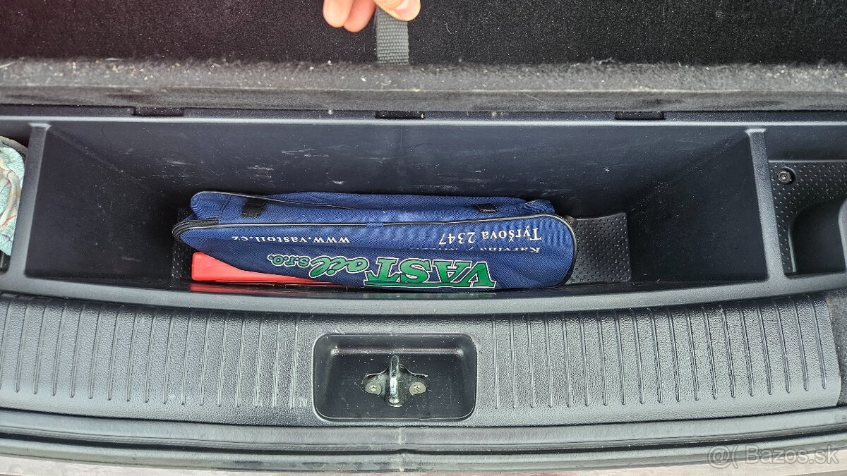 Kia Ceed sw 1,6 CRDi kombi - 11