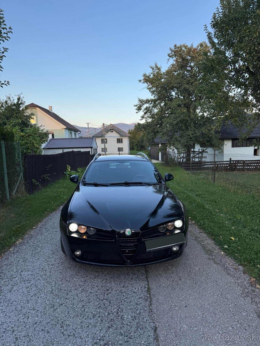 Alfa Romeo 159 Sportwagon 2,0 JTD 125KW RV2012 - 11