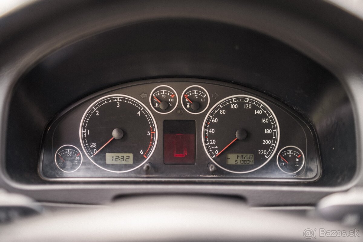 Volkswagen T5 Multivan 2,5 TDi 128 kW, 4Motion Sport Edition - 11