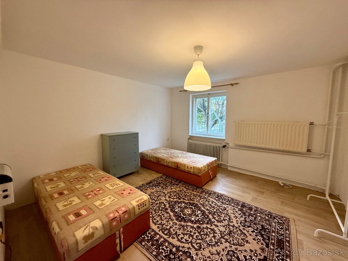 Ubytovanie / Ubytovňa v Banskej Bystrici - Rodinný dom - 11