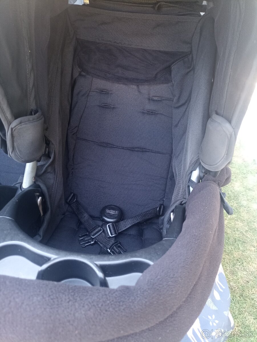 Súrodenecký kočík Britax - 11