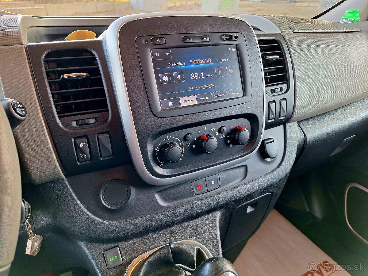 Renault Trafic 1.6 dci 85kw 9- miestny - 11