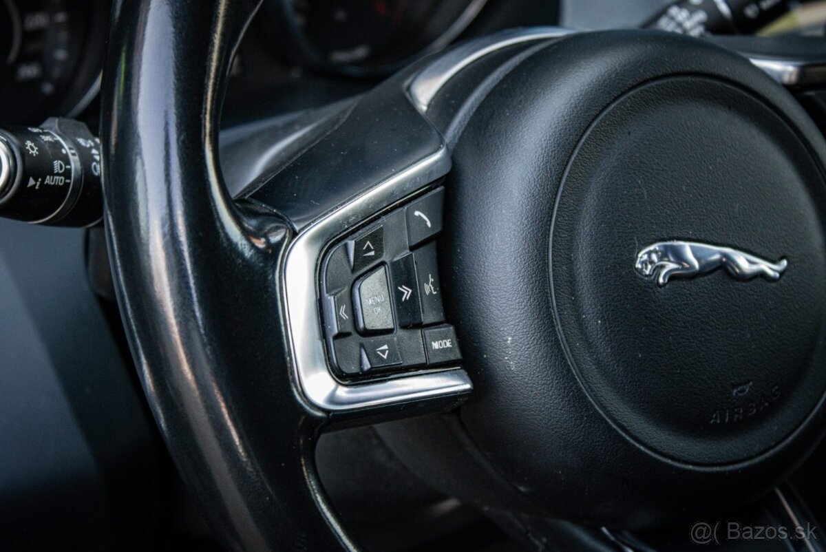 Jaguar E-Pace 2.0d R-Dynamic AWD | SK pôvod | Odpočet DPH - 11