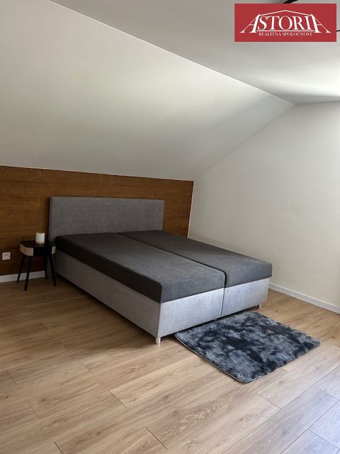 EXKLUZÍVNA CHATA VO VALČIANSKEJ DOLINE - NOVOSTAVBA - 11