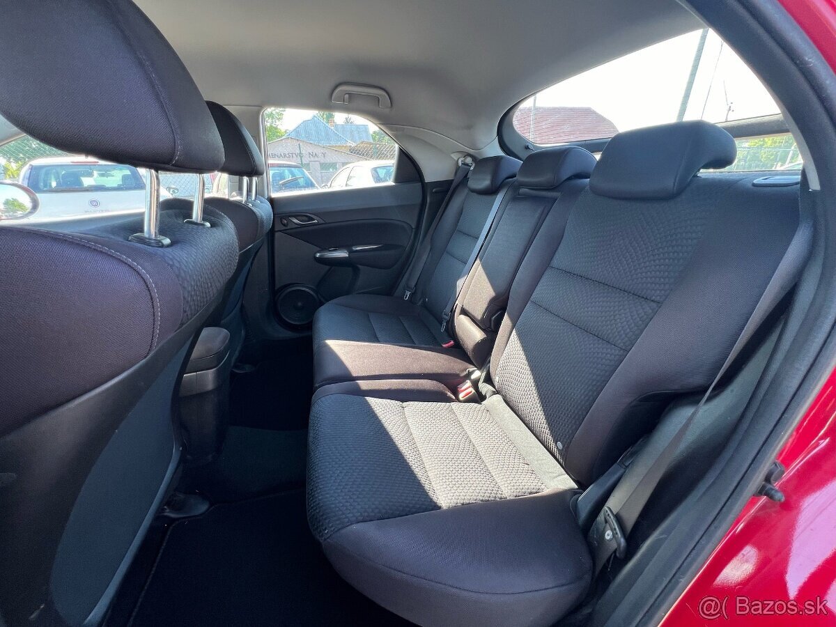 Honda Civic 1.4 VTI benzin, 73kW, MT/6, rok:08.2009. - 11