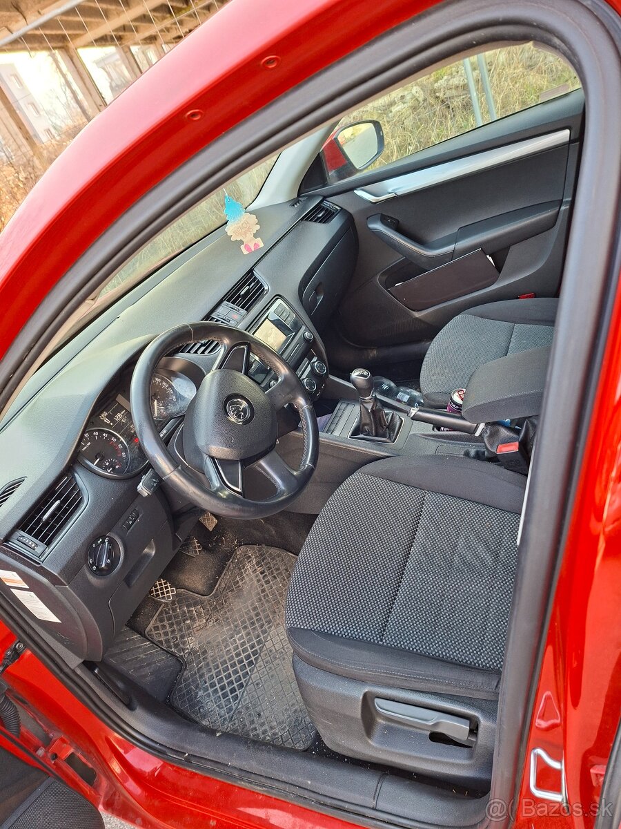 Škoda Octavia III - 11